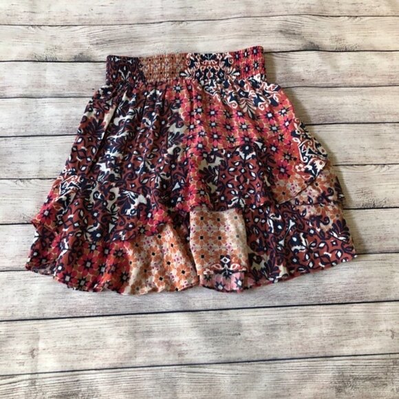 Cabi Isabel Patchwork Floral Ruffle Skirt Size XS - Picture 5 of 6